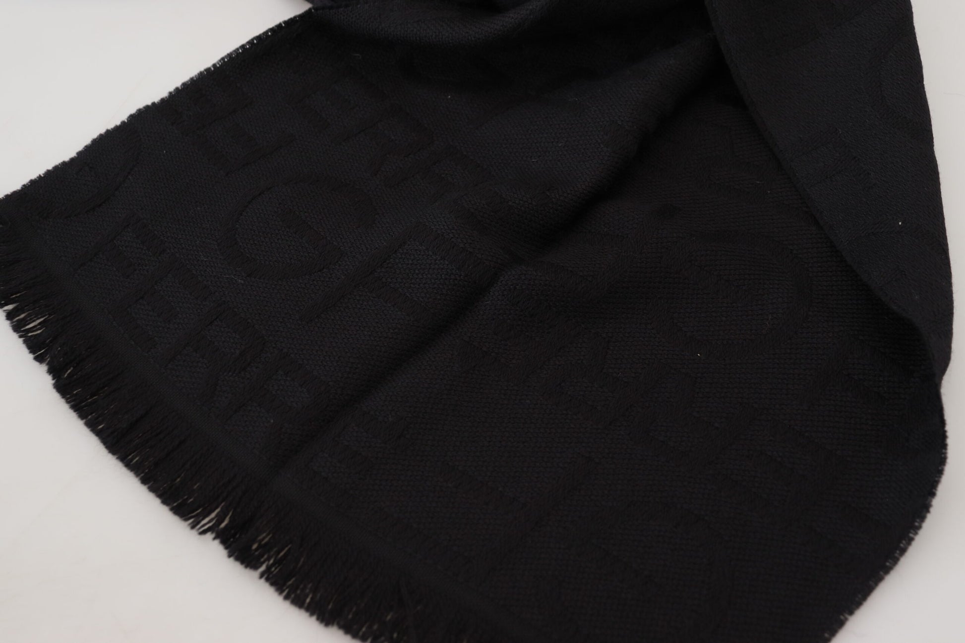 Elegant Wool Scarf with Fringes - SEHABRANDS