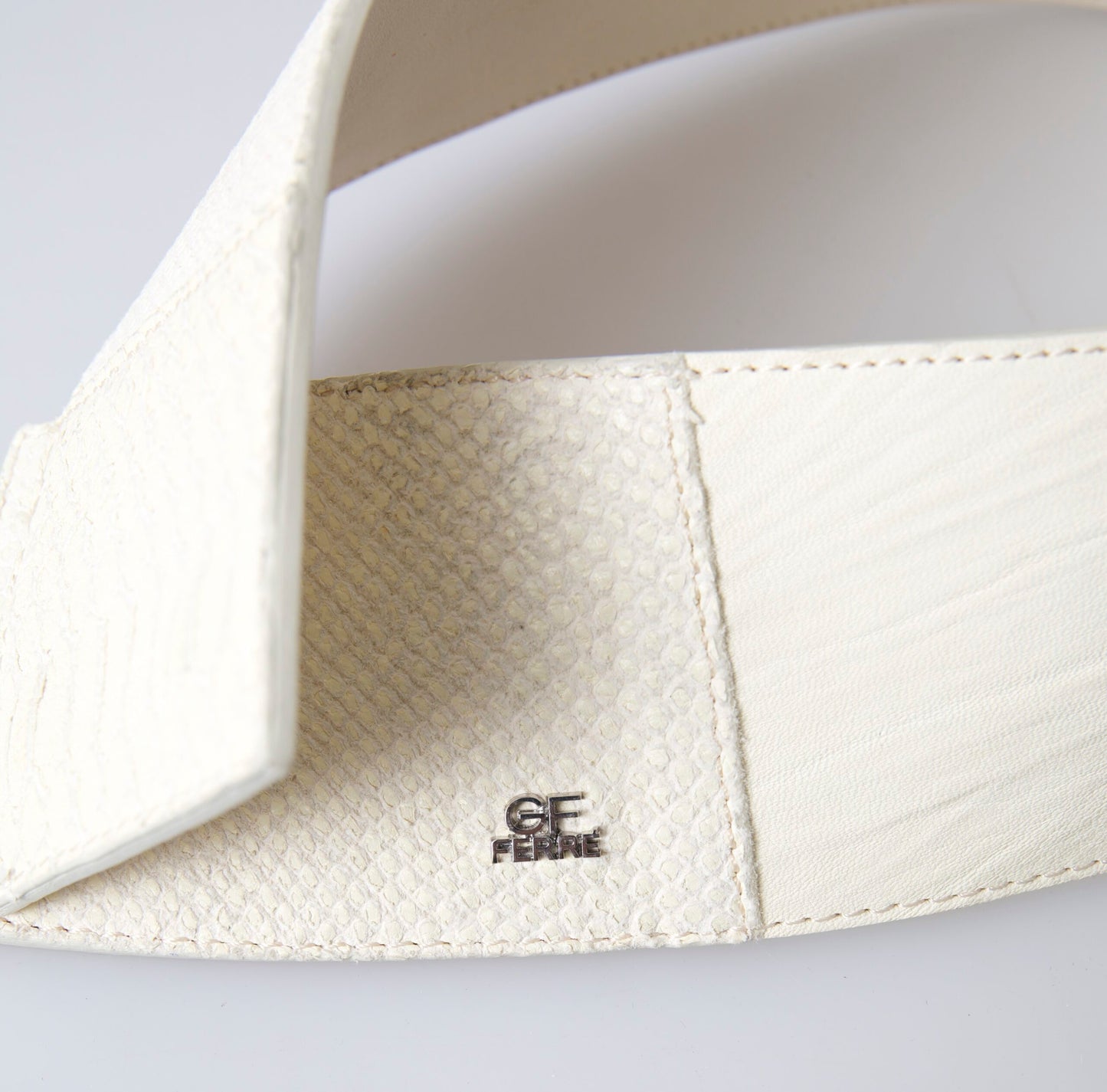 Chic Off White Snap Button Fashion Belt - SEHABRANDS