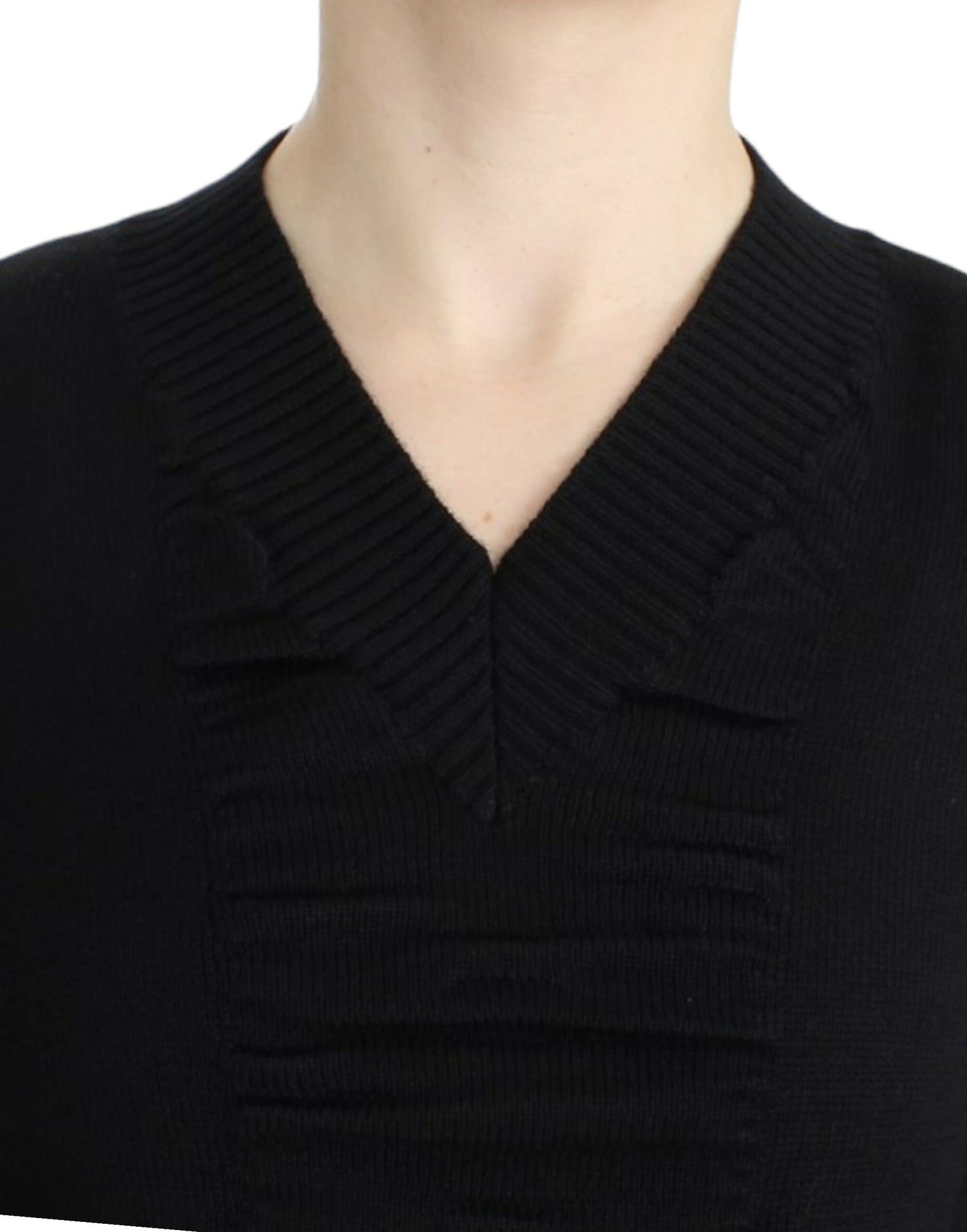 Elegant V-Neck Lightweight Sweater - SEHABRANDS