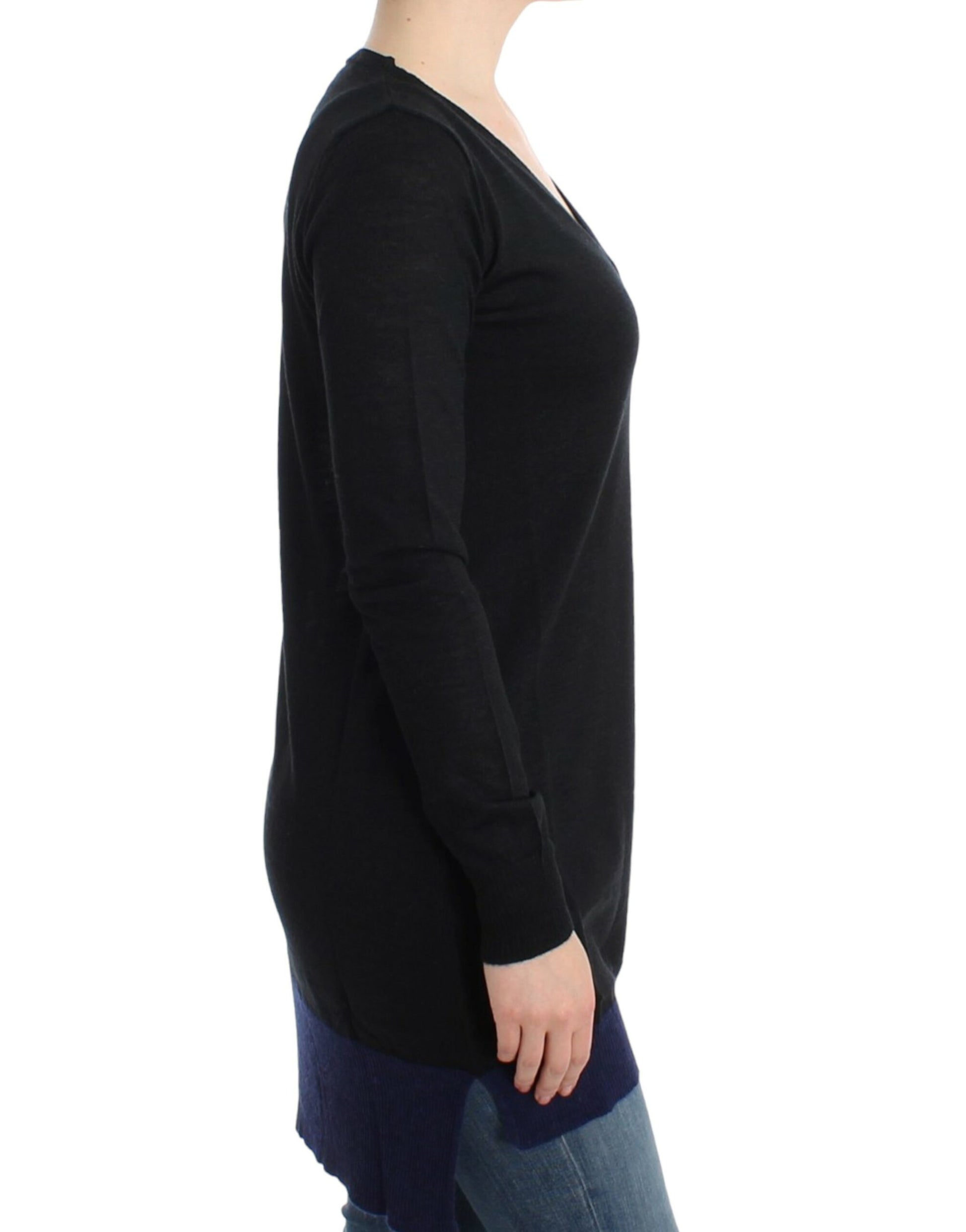 Elegant V-Neck Lightweight Sweater - SEHABRANDS